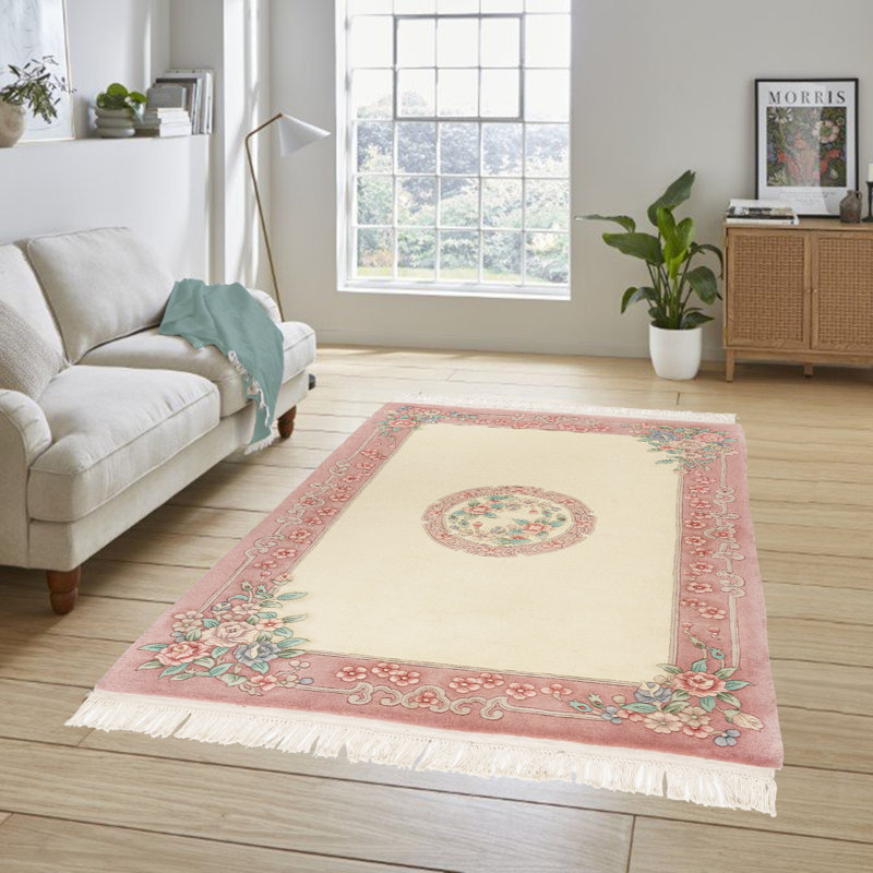 Tapis oriental oriental à bordure rose avec couronne rose et ivoire, Rectangulaire 4 pi x 5 pi