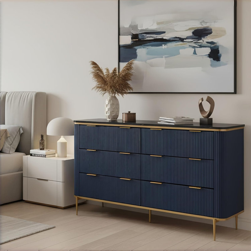 Commode 6 tiroirs avec motif cannelé et accents dorés, Gris foncé