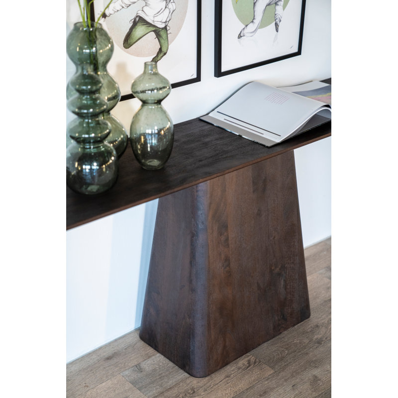 Console Aron, Brun