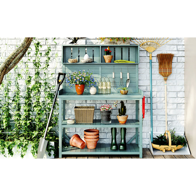 Poste de travail extérieur avec 4 tablettes et crochet latéral, table en bois de 65 po de hauteur, structure en bois