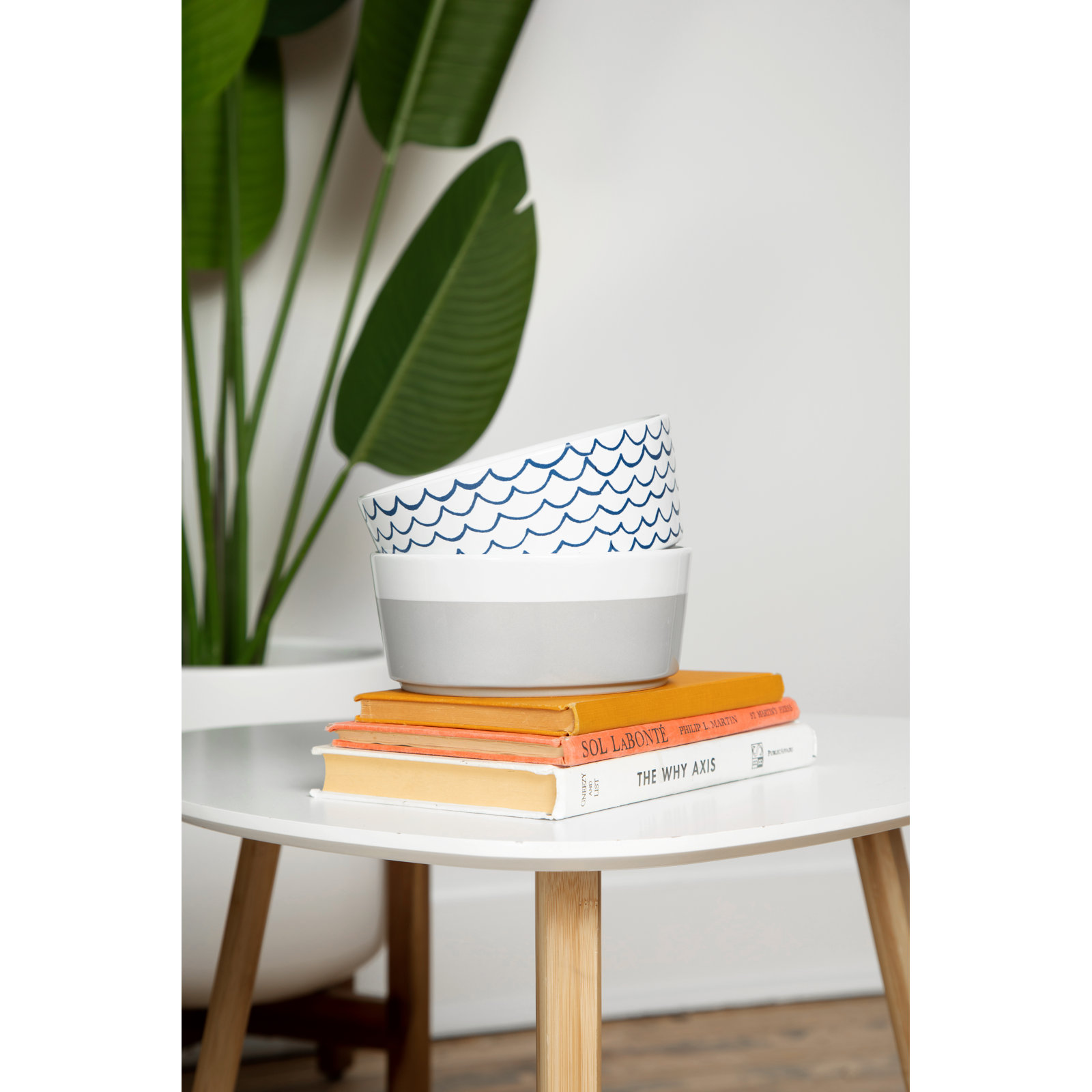 Sketched Wave Ceramic Dog Bowl, Blue Wave, Medium (4 cups/ 32 fluid oz), 2.75" H