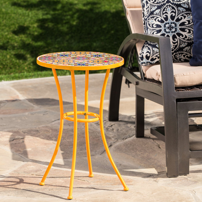 Table de bout en céramique Sunlit Profondeur, pratique accentuée