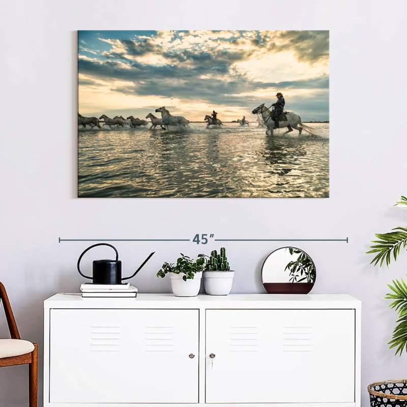 Mehar Camargue, chevaux qui courent dans l'eau, H 26 po x l 39 po