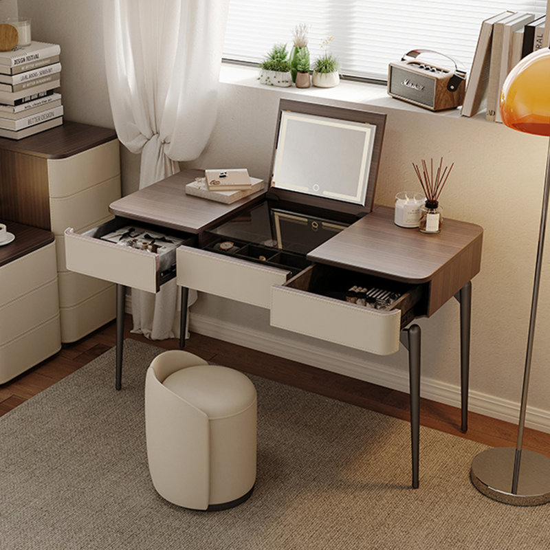 Commode en bois massif