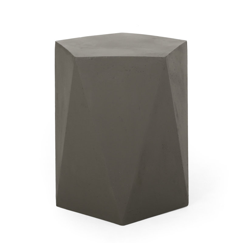 Table d'appoint en béton légère avec attrait moderne, forme pentagonale, 16,28 po x 16,28 po x 17,68 po, sans assemblage, table sauge grise, 16 x 16 x 18, assemblage requis, puce