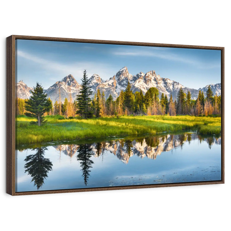 Grand Teton Reflection, Cadre flottant en noyer, 40 po x 27 po