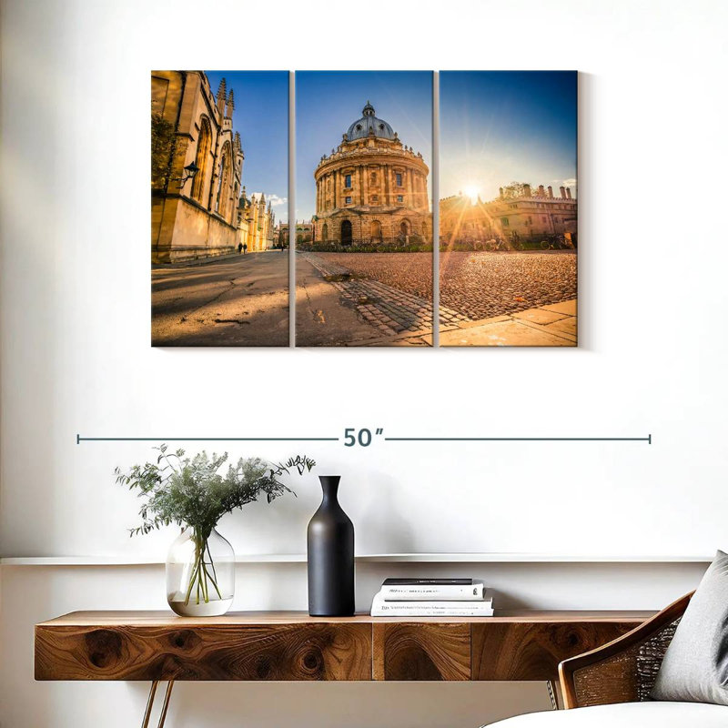 Lilie Sunlit Radcliffe Square, 24" H x 38" W