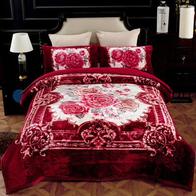 Polyester Flannel Floral Comforter