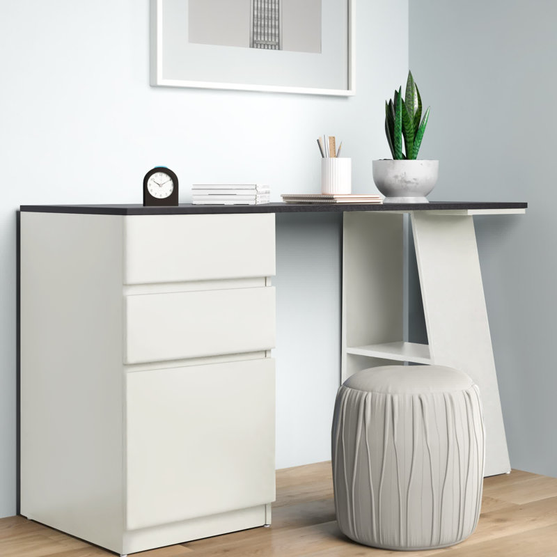 Malgorzata Computer Desk, Black / White