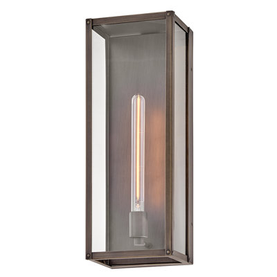 Hinkley Max Medium Wall Mount Lantern