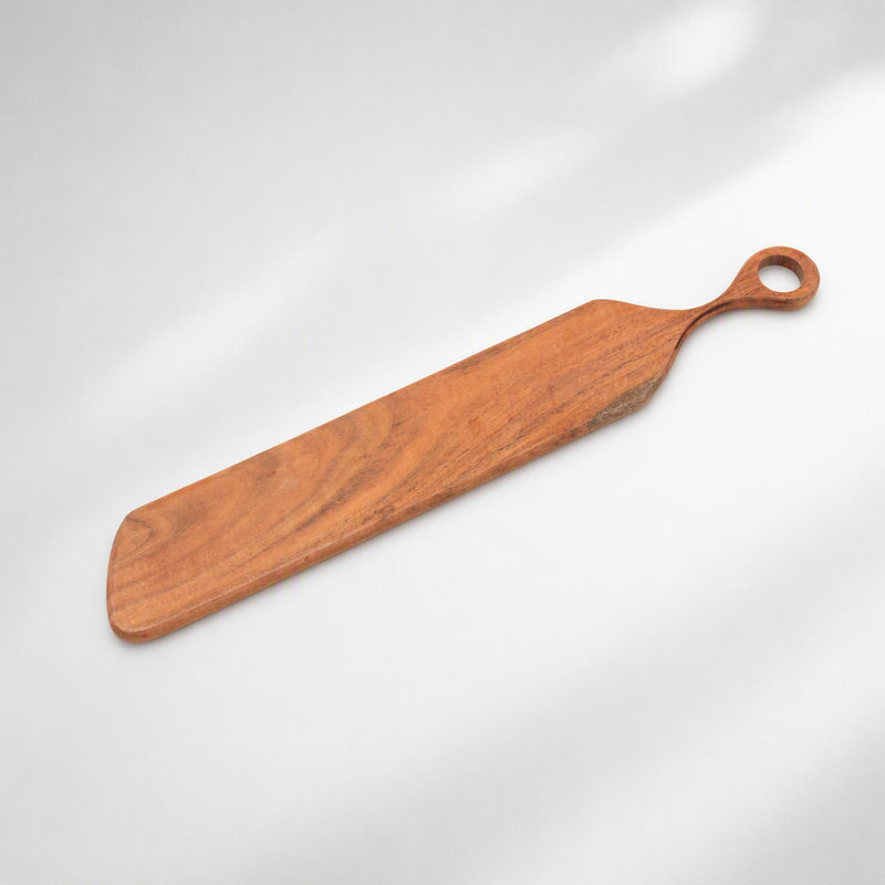 Planche à découper en bois d'acacia à long manche, fini naturel, avec boucle de suspension, fabriquée à la main pour le pain, le fromage et les amuse-gueules.