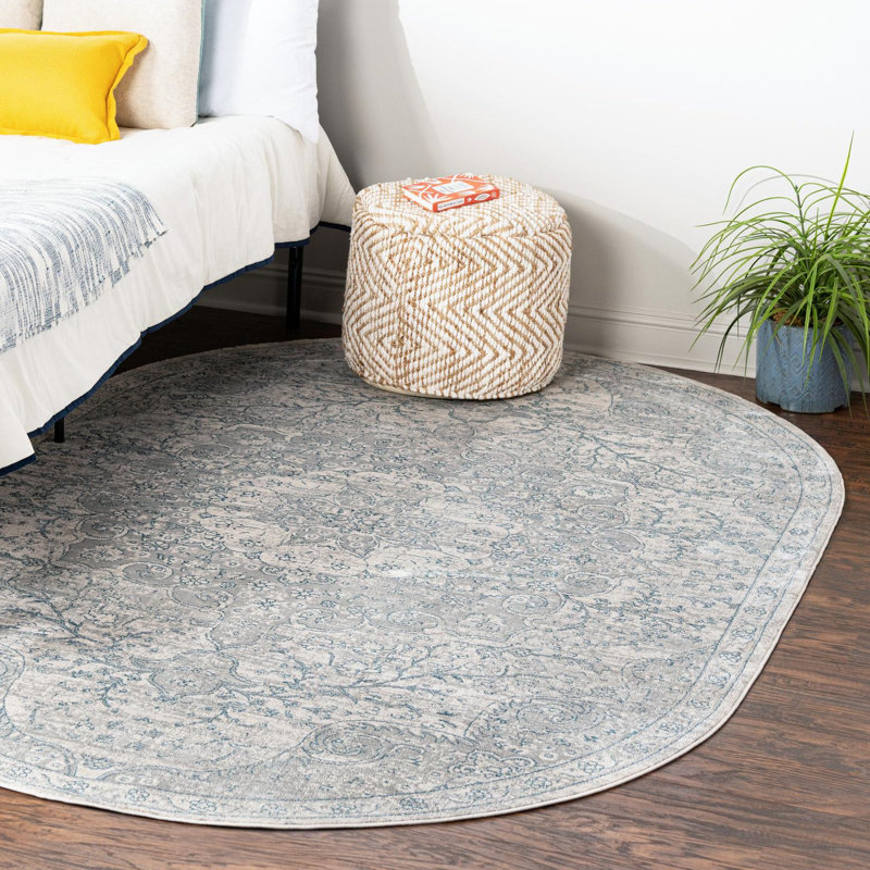 Tapis oriental gris / ivoire Kaleigh, Ovale 7 pi 10 po x 10 pi 2 po
