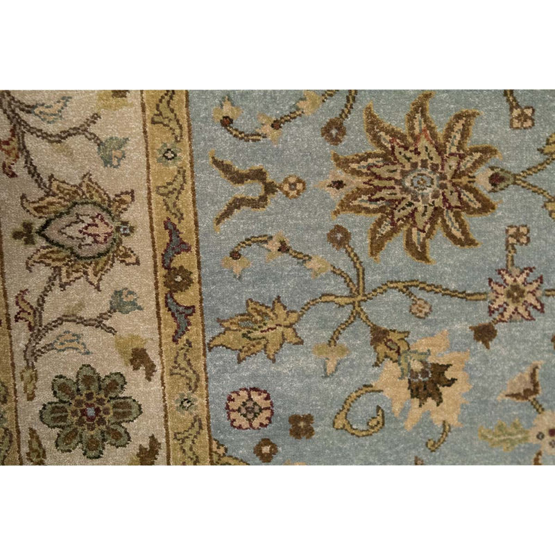 Wool Oriental Area Rug in Ivory