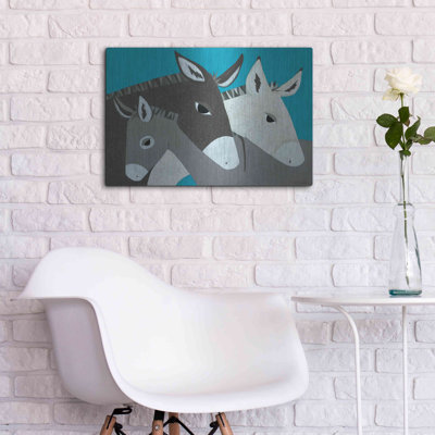 «Donkey Family» par Casey Craig, art mural en métal Luxe, 36 po x 24 po