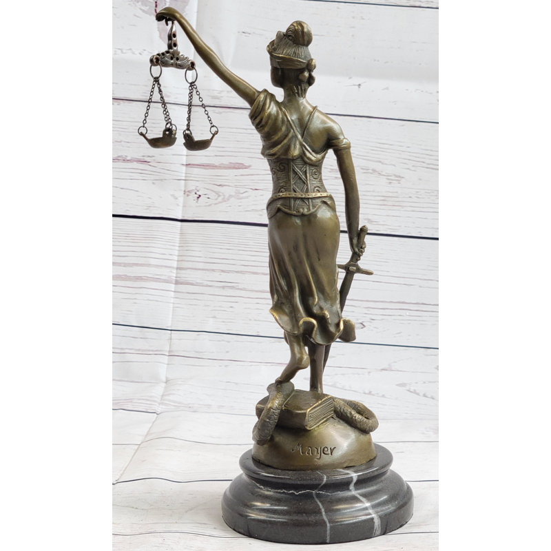 Statue d'avocat à l'aveugle Rihamna Mayer