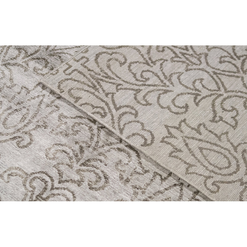 Rayon Floral Area Rug in Camel/Gray