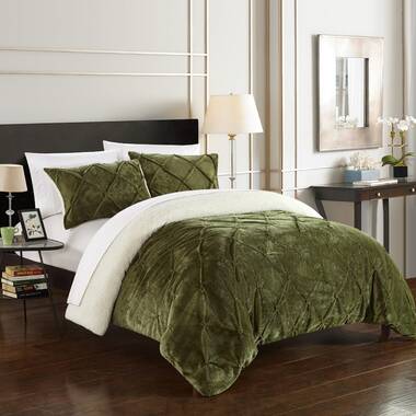 Found it at Wayfair - Emerald Moss Fleece Throw Blanket