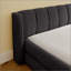 Cadre de lit rembourré avec tissu épais, cadre de lit rembourré confortable, tissu chenille, avec tête de lit et cadre de lit uni-894437609