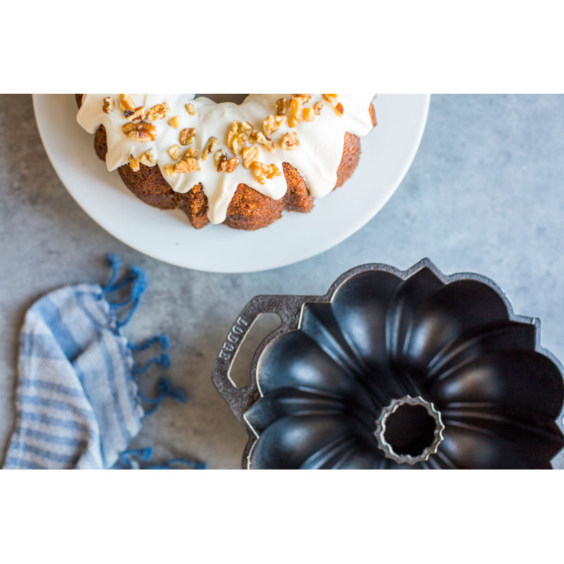 Lodge Black Cast Iron Fluted Bundt Cake Pan
