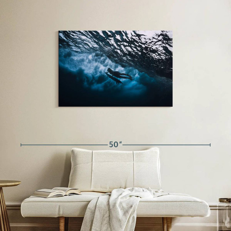 Senne Surfer Dive