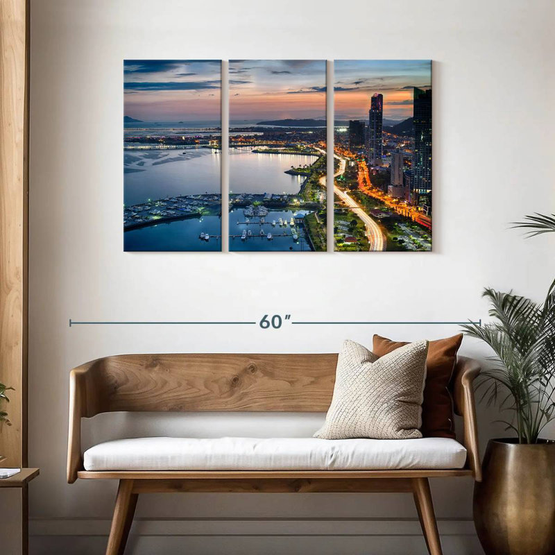 Sebbie Avenida Balboa, 28" H x 45" W