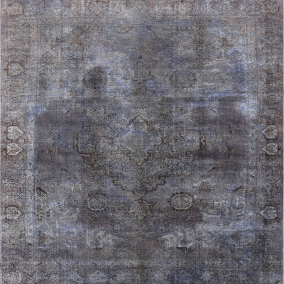 Tapis oriental gris
