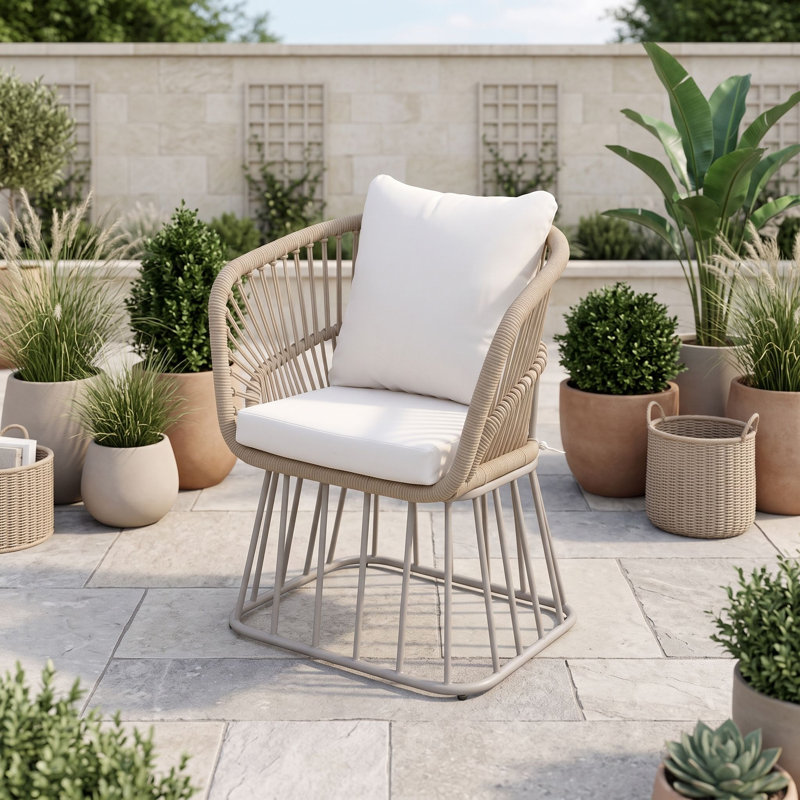 Chaise de salle à manger d'extérieur avec structure en acier, coussin et dossier haut pour patio, balcon ou bord de piscine