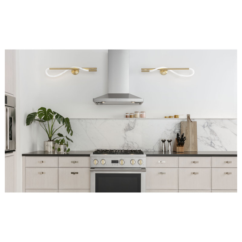 Monogram 30" Professional Range With 4 Burners, Natural Gas, 5.7 cu ft