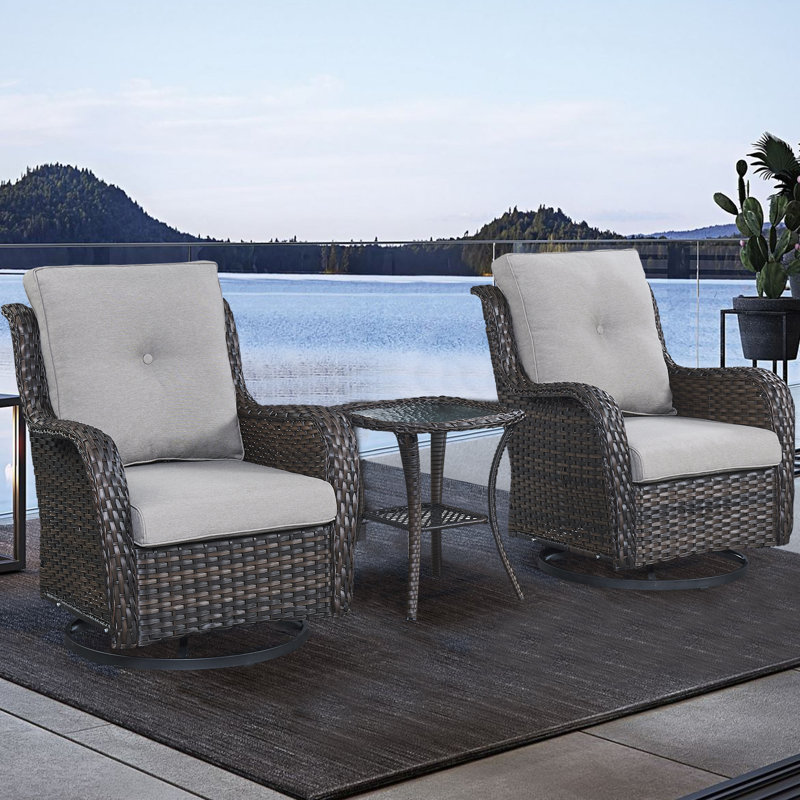 Chaises pivotantes d'extérieur en rotin d'osier avec table d'appoint (ensemble de 3), Beige, Brun