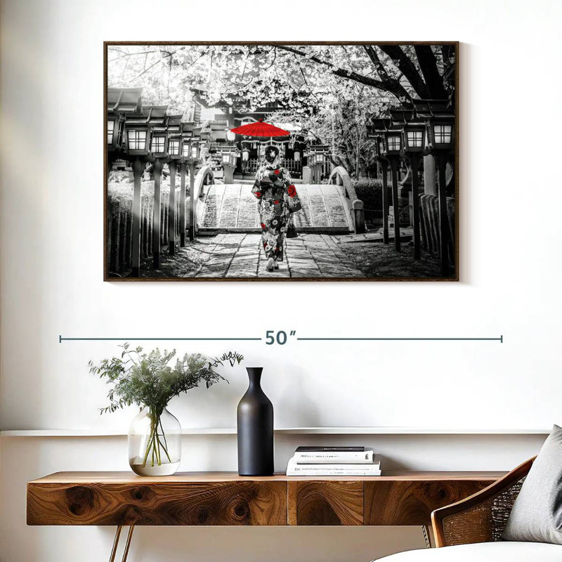 Geisha Pop, Cadre flottant en noyer, 40 po x 27 po