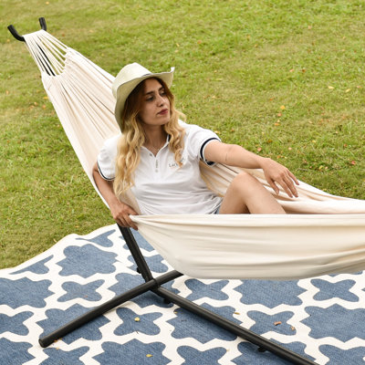 Hamac double double classique avec base en acier 9 pi et capacité de 450 lb, beige