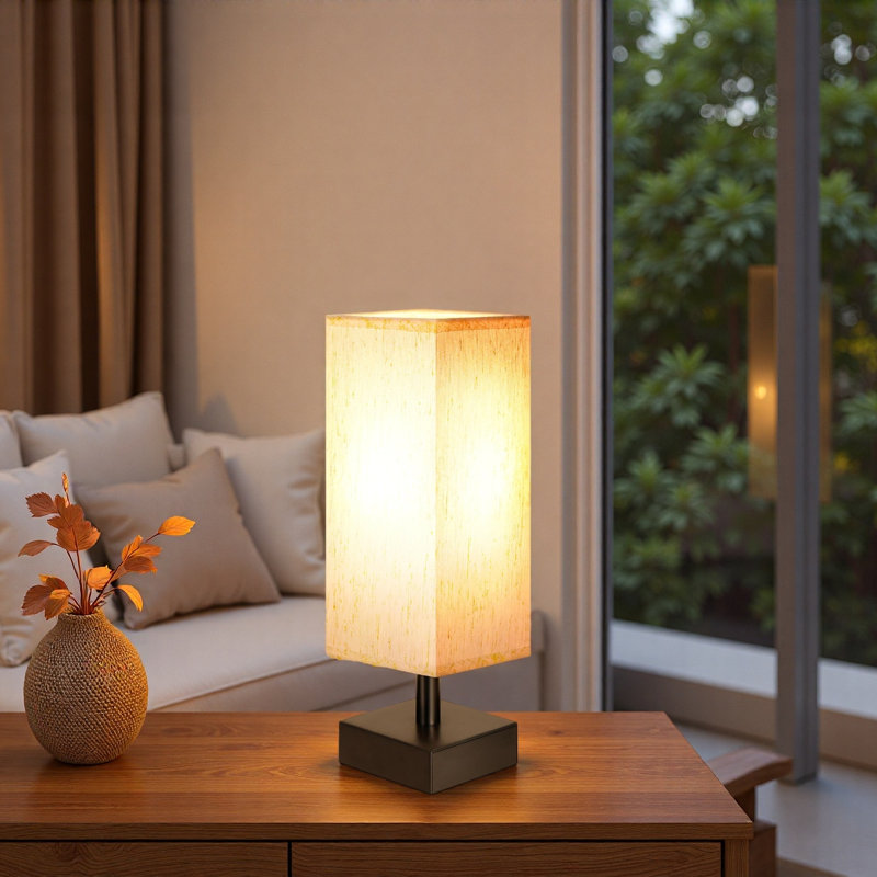 Lampe sur pied avec abat-jour carré en tissu
