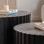 Ensemble de 2 tables basses cannelées noires - Tables d'appoint rondes en bois massif et en panneau de fibres à densité moyenne (26,77 po / 19,69 po) pour les petits espaces, tables d'appoint de salon / chambre à coucher entièrement assemblées