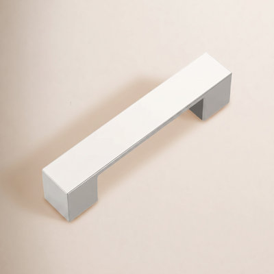 Dash Contemporary Handle Cabinet Pull