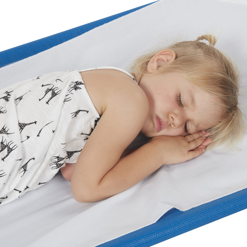 Lit de bébé empilable ECR4Kids avec drap, mobilier de salle de classe, bleu, Standard