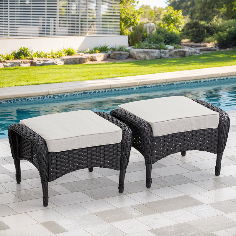 Repose-pieds d'extérieur en osier Arbor avec coussins moelleux pour l'extérieur - durable et résistant aux intempéries, Noir