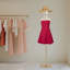 Mannequin de magasin de vêtements féminin-117247244