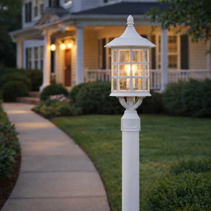 Freeport 1-Light Pier Mount Light