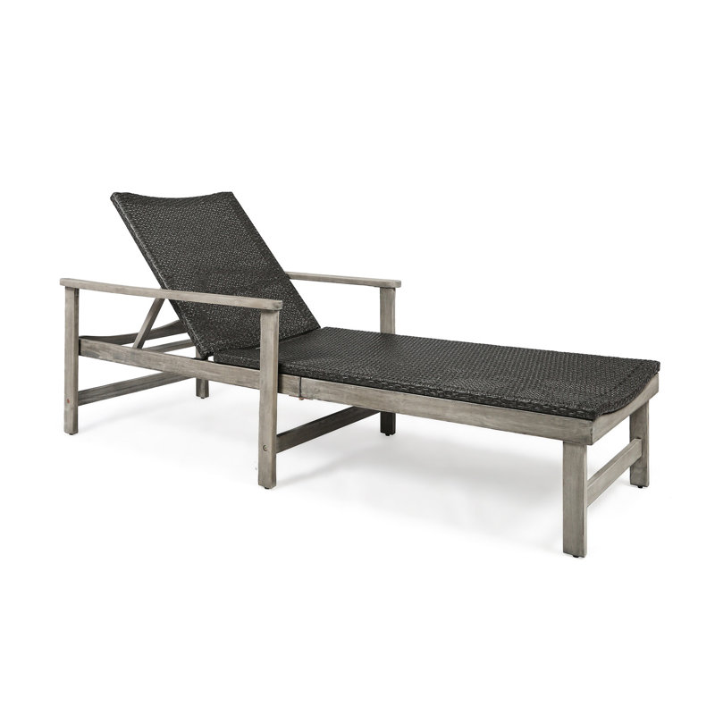 Caractéristique sur la chaise longue en bois réglable - Métal gris et fabrication confortable