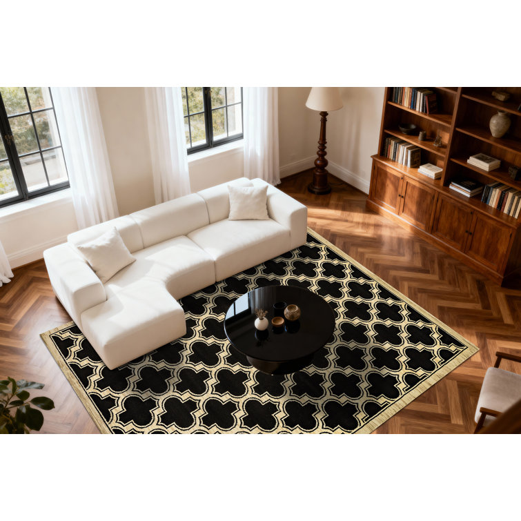 Mishawaka Geometric Indoor Rug