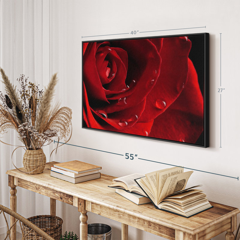 Impression sur toile Fresh Red Rose, H 27 po x l 40 po