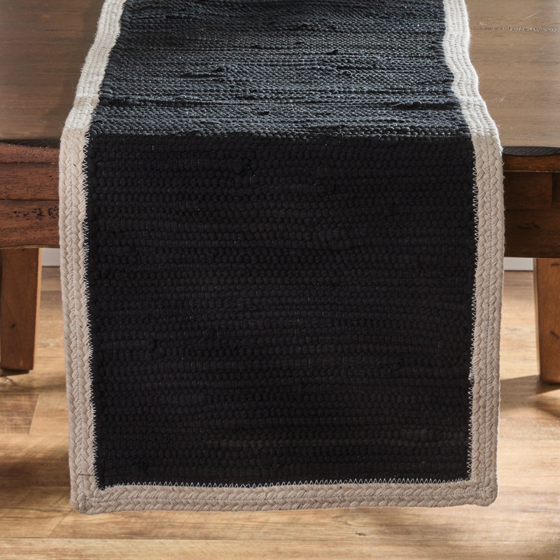 Chemin de table Latitude Run® Black Dune 15 po x 72 po, Noir