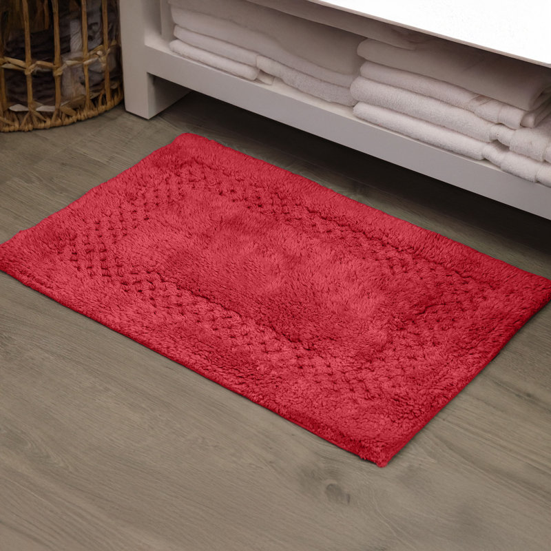Tapis pour salle de bain Antigona, l 17 po x L 24 po, Rouge