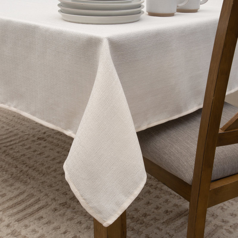 Tonyetta Rectangle Polyester Tablecloth, Cashmere, 70"x 144" Rectangle