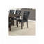 Chaises noires en similicuir