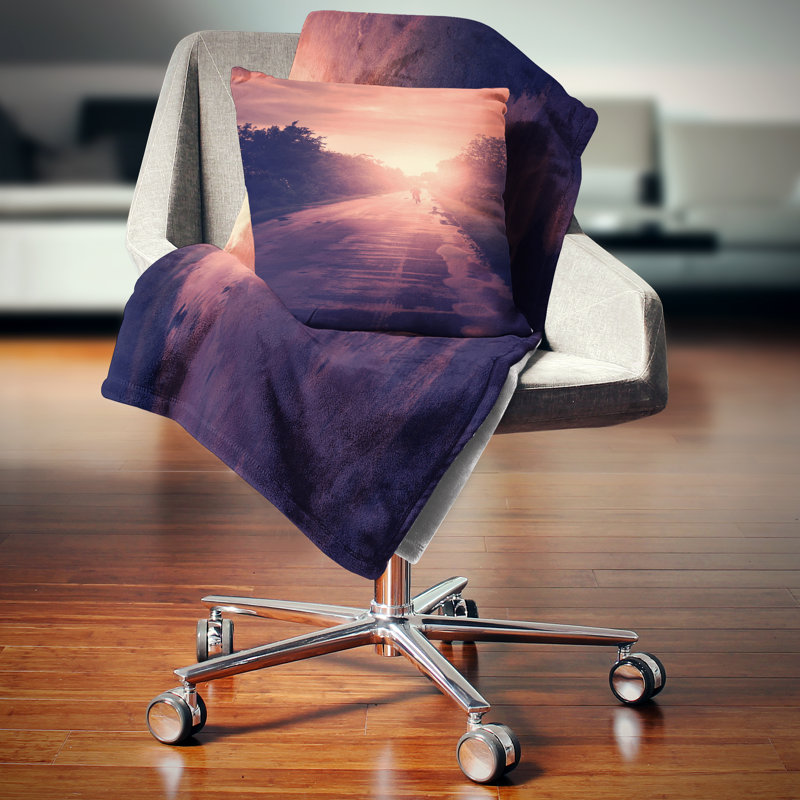 Coussin imprimé motard au coucher du soleil, 16 po x 16 po, Coussin décoratif