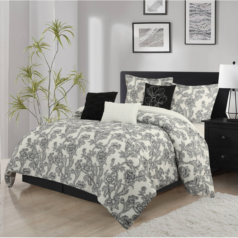 Queen Black and White Floral Jacquard Comforter Set