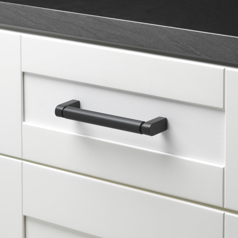 Smooth Bar Pull_10, Matte Black, 6-5/16"