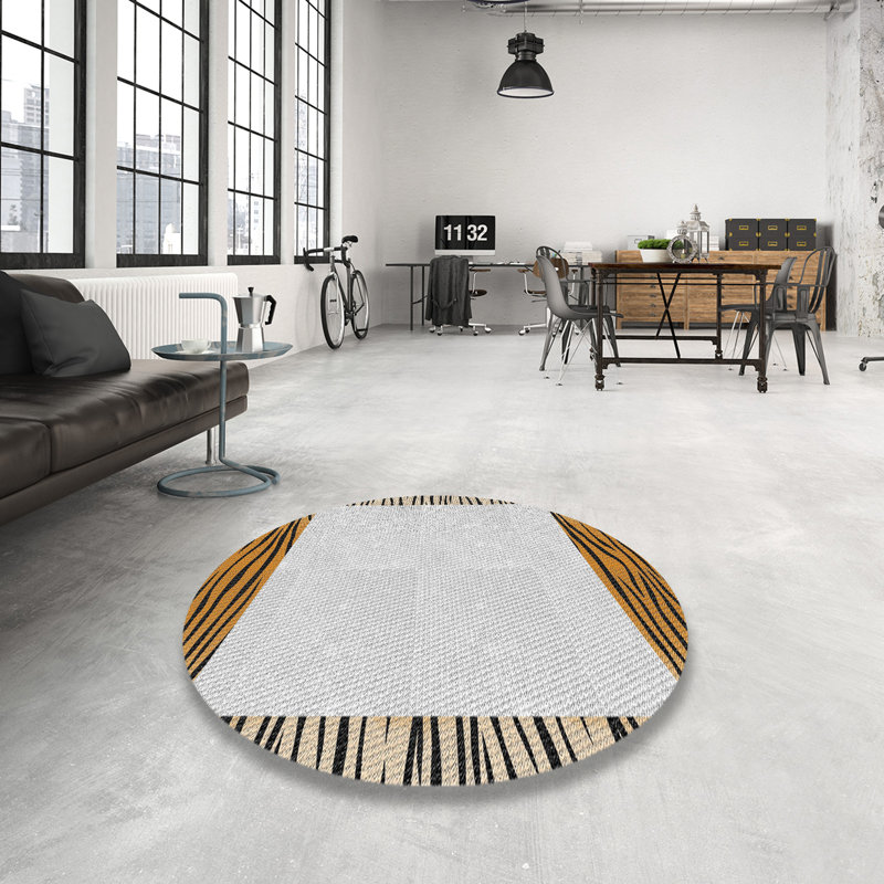 Tapis brun, Rond 3 pi