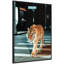 «Tiger in the City at Night 2» par Michael Schauer, reproduction d'art sur toile encadrée